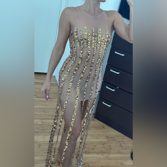 Dresses & Skirts - Sparkly dress M